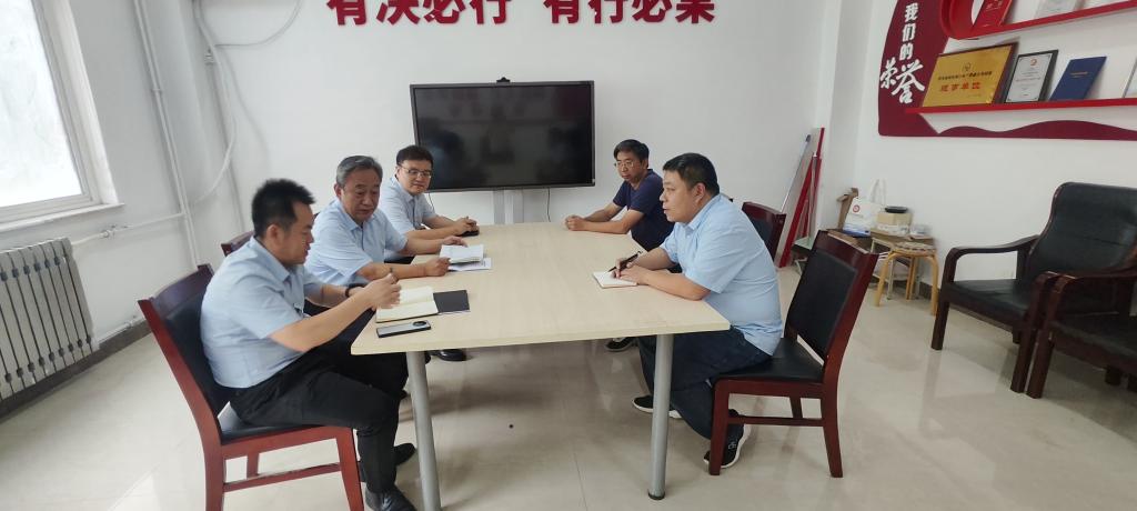 冒高温,保安全——校企联合开展校园房屋安全检测与实践教学活动